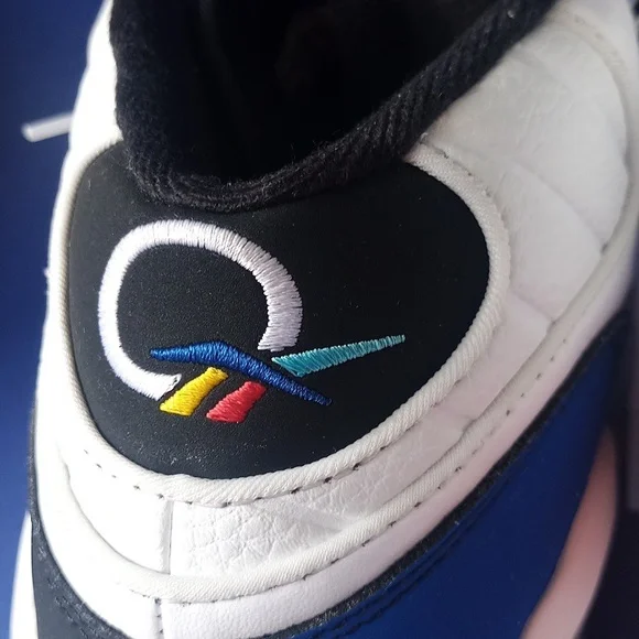 Reebok Iverson Question Mid Retro "Class of 16" Athletic Shoe's - Picture 12 of 15